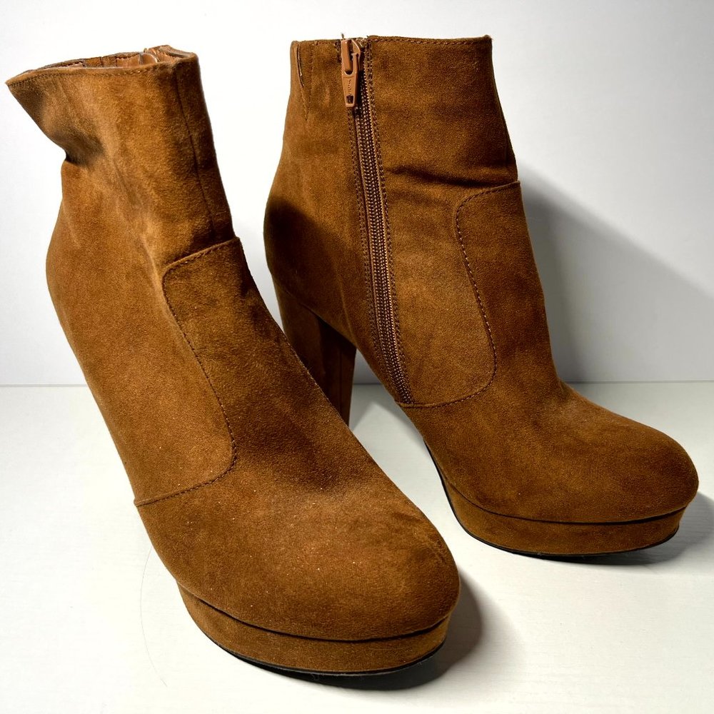 Mossimo Supply Company Boots Size 8.5 Women's Pre-owned